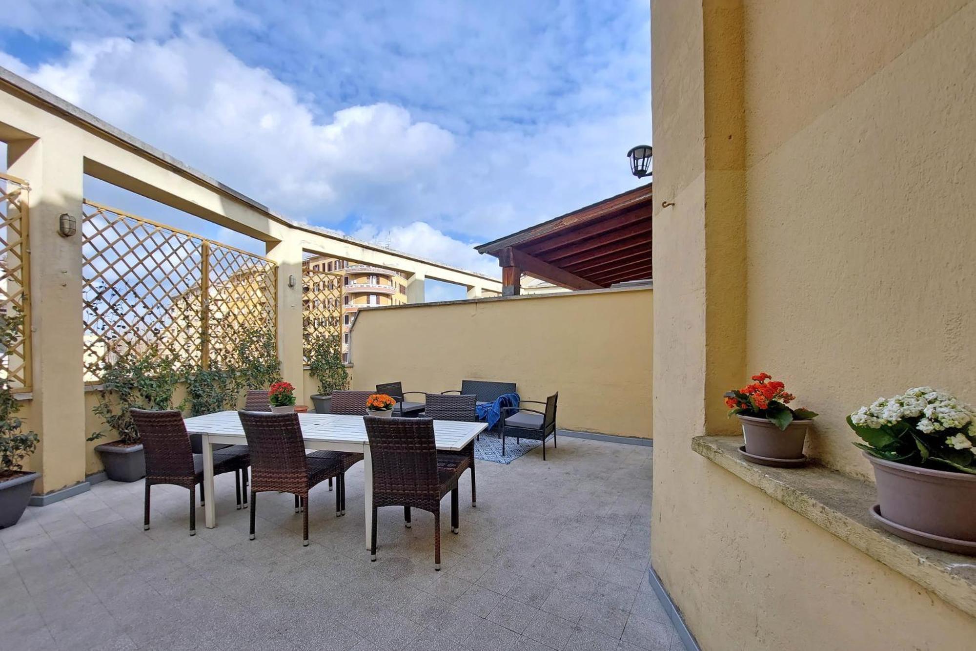 Triumph Apartment Roma Ngoại thất bức ảnh